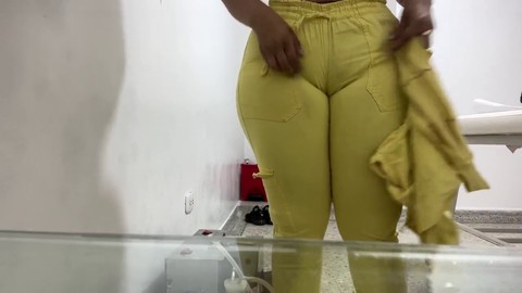 Plus-size patient Katrina4deluxe gets naked during her consultation