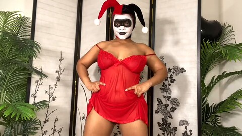 Sexy Gataofficialtwerk prova splendidi lingerie in questa compilation